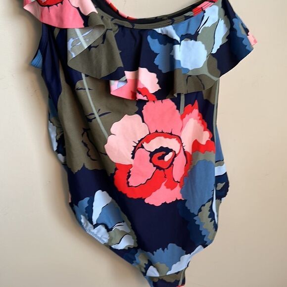 Motherhood Maternity BEACH BUMP Swimsuit L - Picture 4 of 9